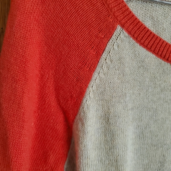 Aeropostale Sweater - Picture 2 of 4